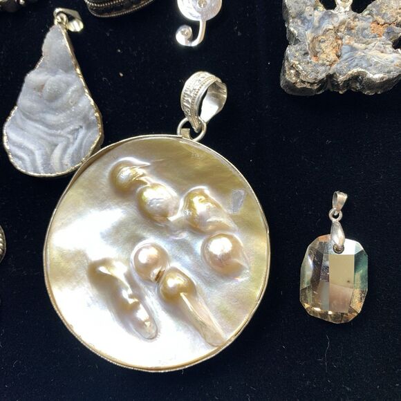 Lot of 31 Mixed Gemstone & Statement Pendants Boho Artisan Some 925 & Vintage - Picture 8 of 16